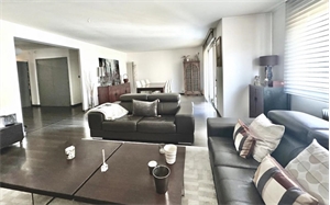 t4 à la vente -   13008  MARSEILLE 8EME, surface 170 m2 vente t4 - UBI437257253